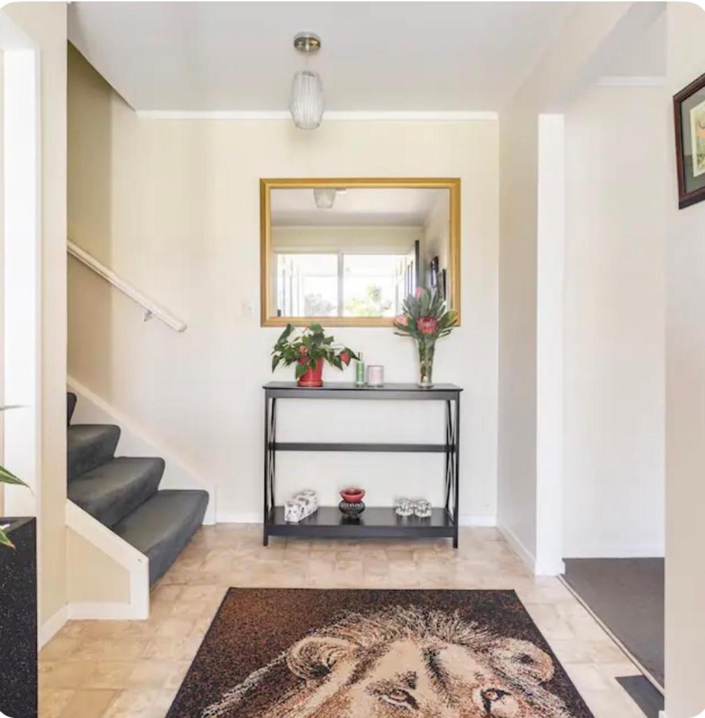 Whitby Pvt Room Pauatahanui ภายนอก รูปภาพ